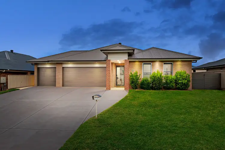 18 Errol Crescent, Heddon Greta NSW 2321