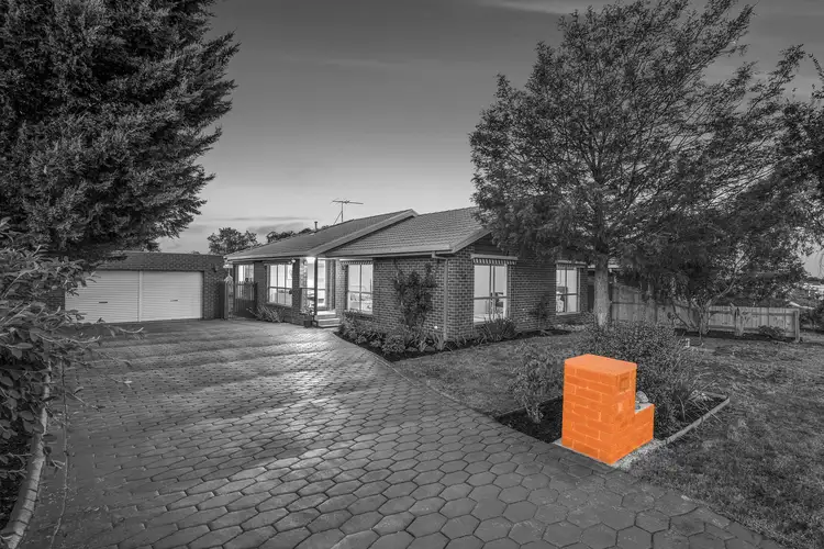 24 Anthony Street, Sunbury VIC 3429