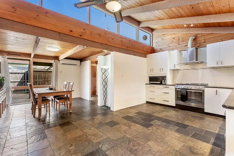 32 Bank Street, Craigieburn VIC 3064