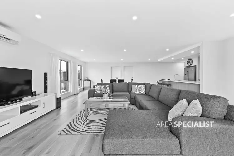 2/8 Shaw Street, Springvale South VIC 3172