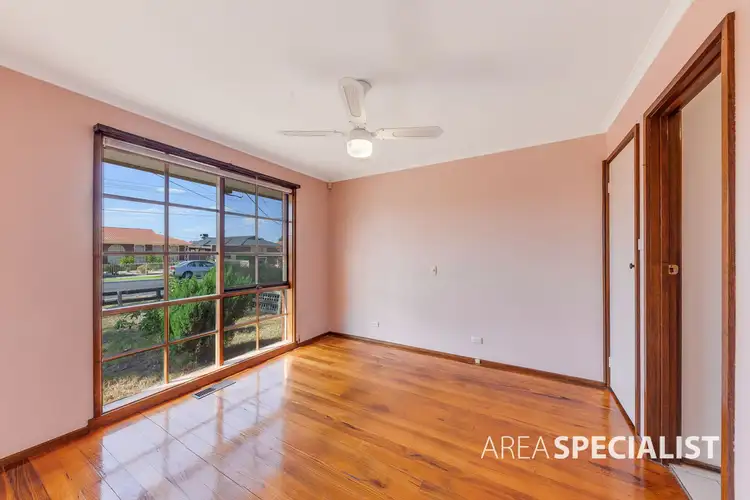 Seventh view of Homely house listing, 19 Pottenger Way, St Albans VIC 3021