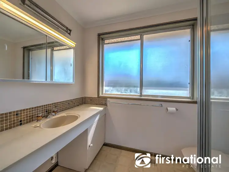 Sixth view of Homely house listing, 5 Kirkfell Court, Berwick VIC 3806