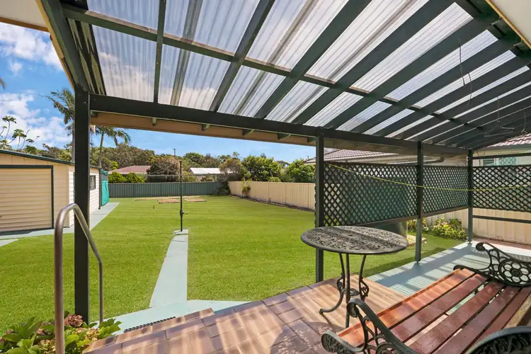 7 Ithaca Street, Bateau Bay NSW 2261