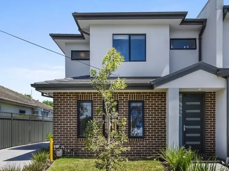 2/21 Burns Avenue, Clayton South VIC 3169