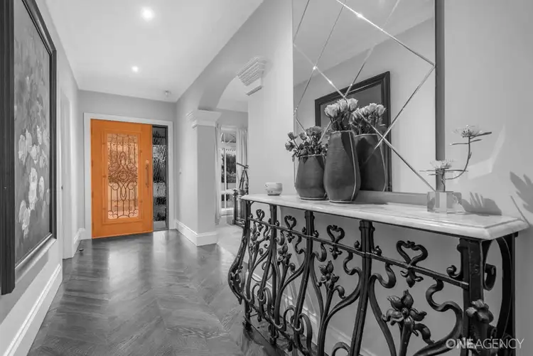 17 Citriodora Circuit, Sunbury VIC 3429