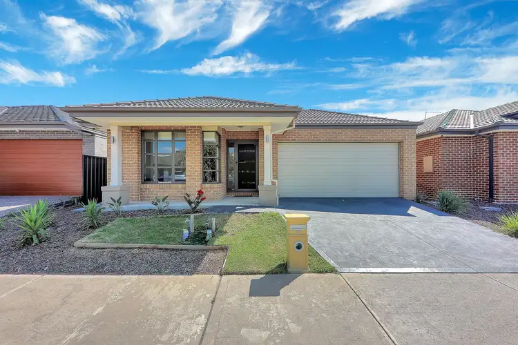 Main view of Homely house listing, 16 Pioneer Street, Craigieburn VIC 3064