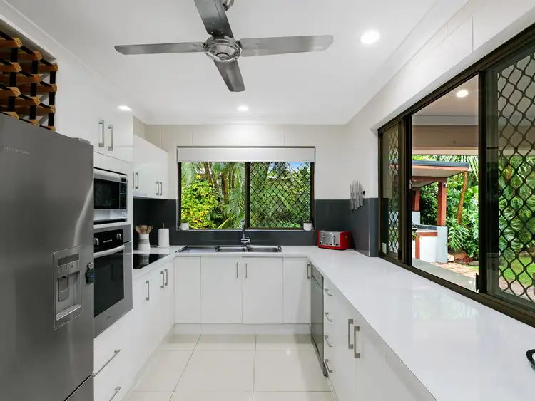 Sixth view of Homely house listing, 4 Henderson Close, Kanimbla QLD 4870