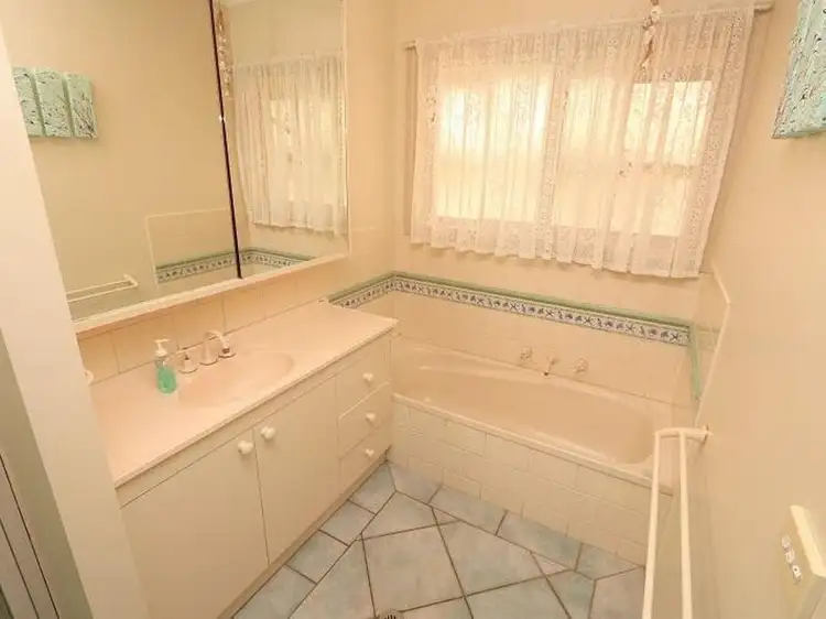 Seventh view of Homely house listing, 2 Hilton Court, Kyabram VIC 3620