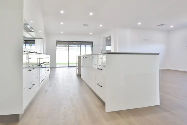 Sixth view of Homely house listing, 16 Midtown Drive, Mildura VIC 3500