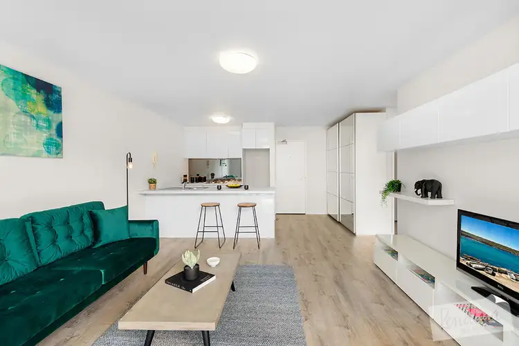 213/60 Speakmen Street, Kensington VIC 3031