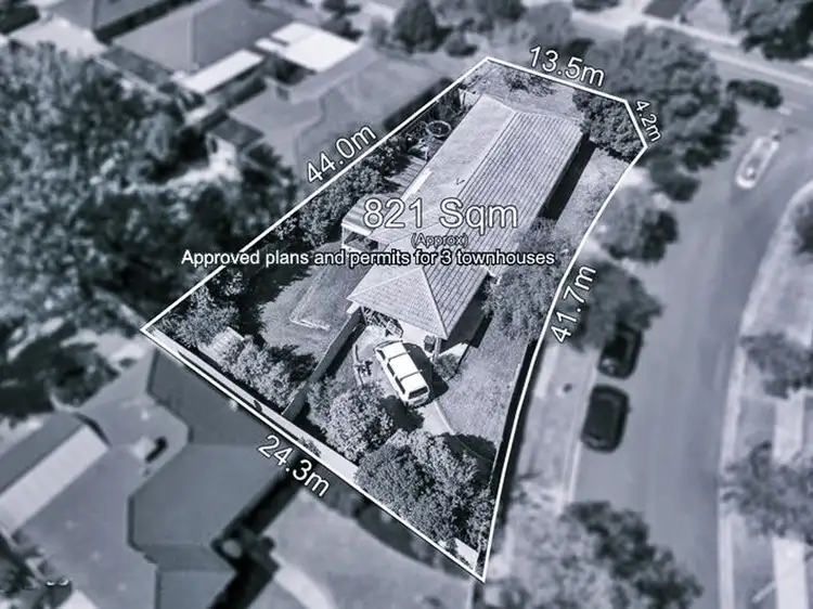 61 Fernlea Avenue, Rowville VIC 3178