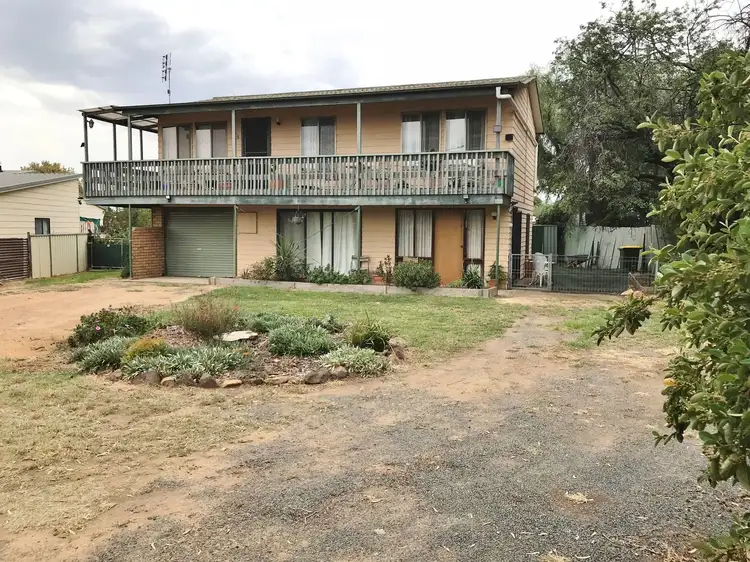 63 Brial Street, Boorowa NSW 2586