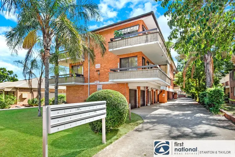 9/17a York Road, Jamisontown NSW 2750
