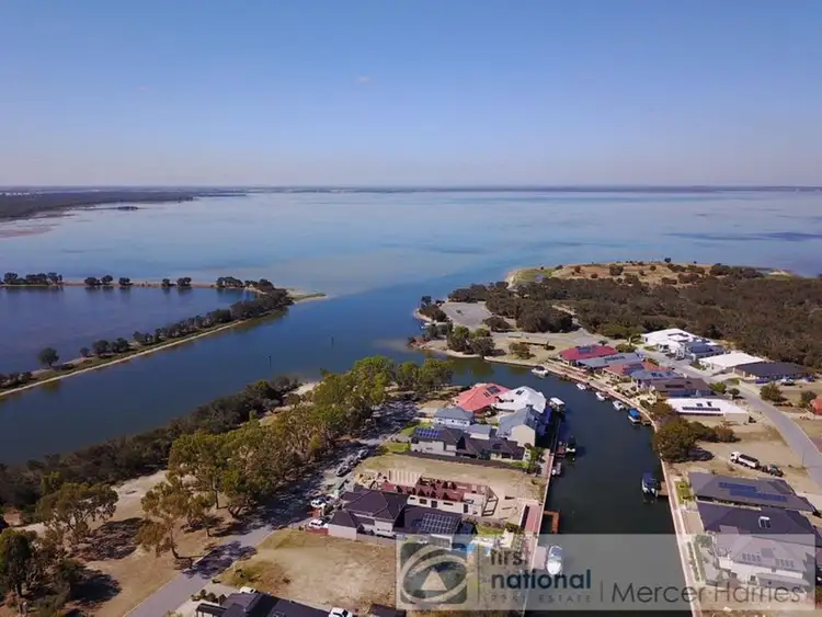 17 Batavia Quays, South Yunderup WA 6208