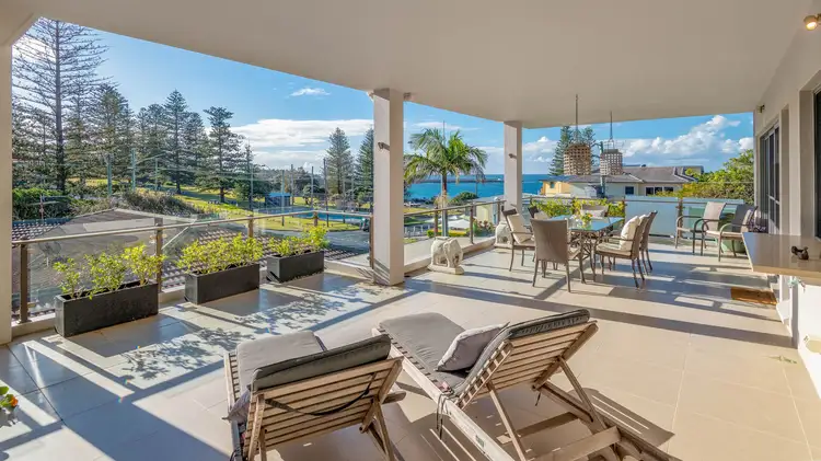 Bimbadeen 2/33 Clarence Street, Yamba NSW 2464
