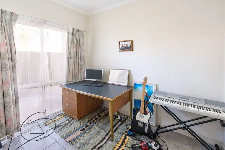 Fifth view of Homely unit listing, 1/8 Undoolya Road, East Side NT 870