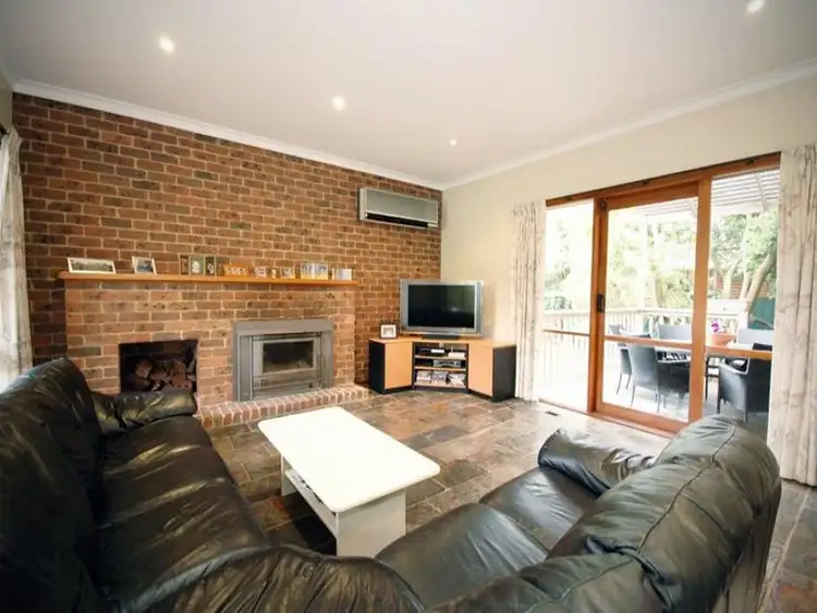 Sixth view of Homely house listing, 3 Dorene Court, Vermont South VIC 3133