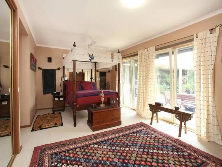 Seventh view of Homely house listing, 4 Gera Court, Wantirna South VIC 3152