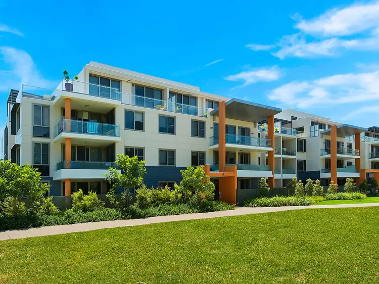 6 Firetail Drive