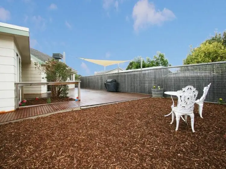 24 Betula Ave, Nunawading VIC 3131