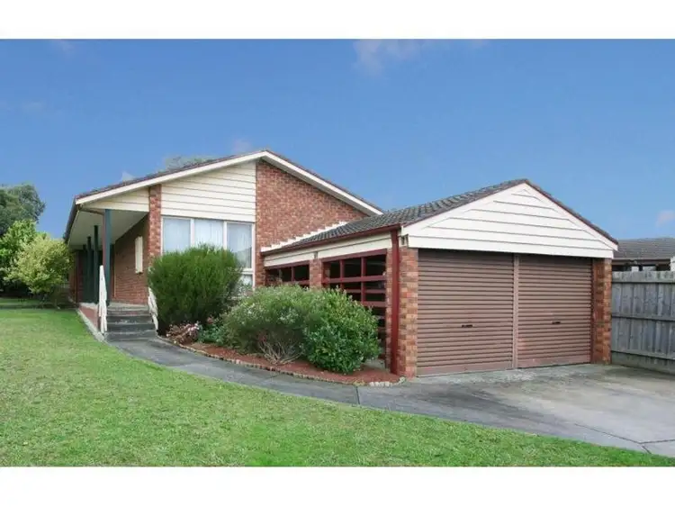 112 Renou Rd, Wantirna South VIC 3152