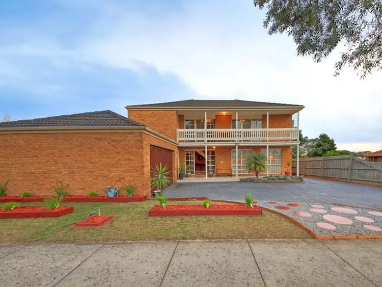 136 Argyle Way, Wantirna South VIC 3152
