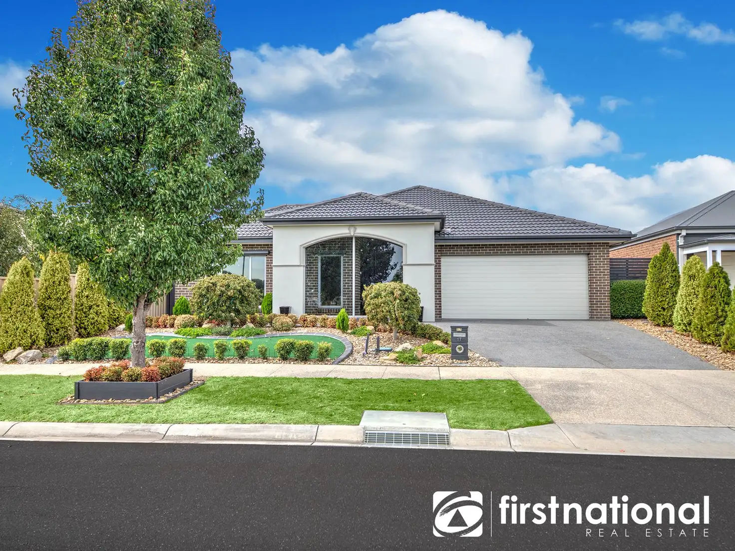Main view of Homely house listing, 17 Loxton Way, Pakenham VIC 3810