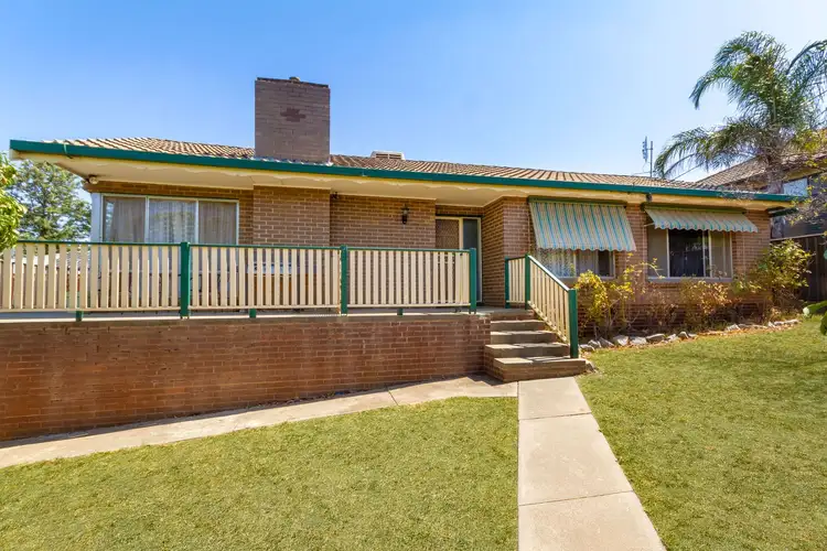 25 Semmens Street, Long Gully VIC 3550