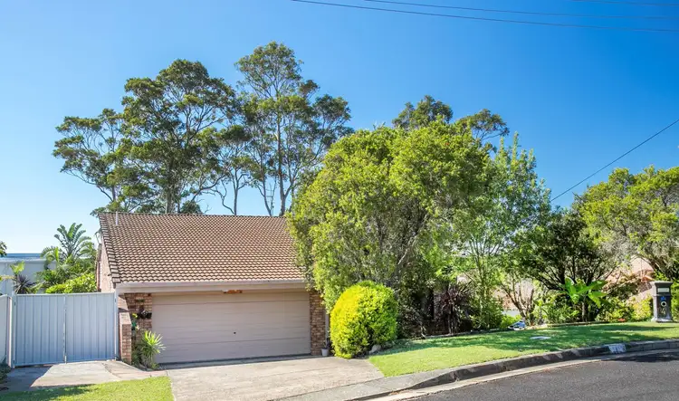 Fourth view of Homely house listing, 4 Hilltop Crescent, Surf Beach NSW 2536