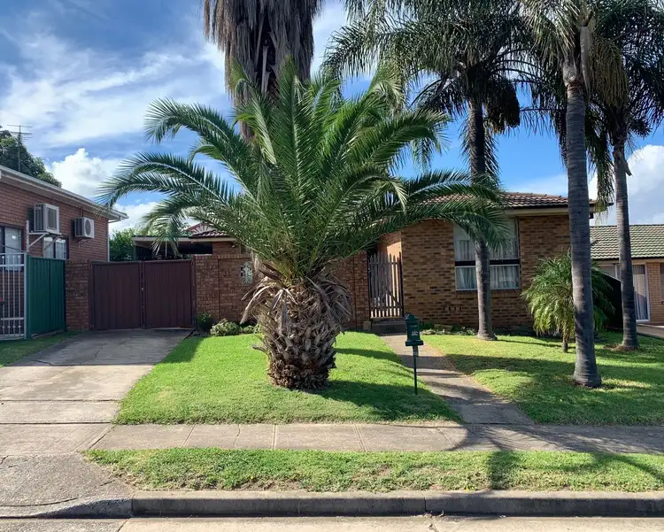 4 Hopkins Street, Wetherill Park NSW 2164