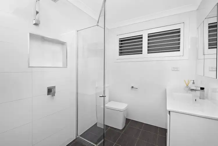 Fifth view of Homely house listing, 4 Neeta Avenue, Cambridge Park NSW 2747