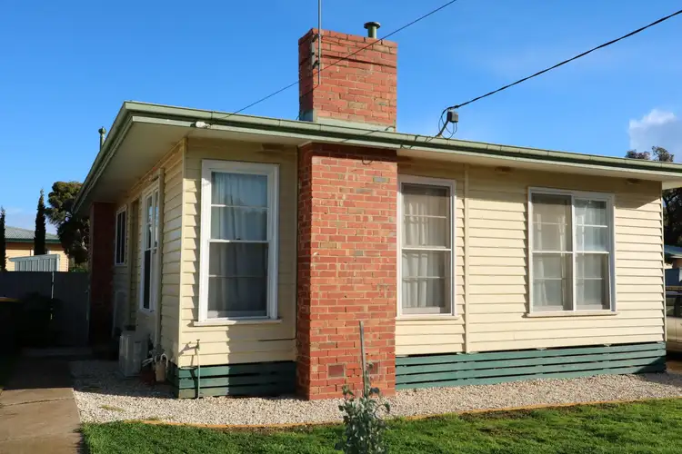 11 Michael Street, Maryborough VIC 3465