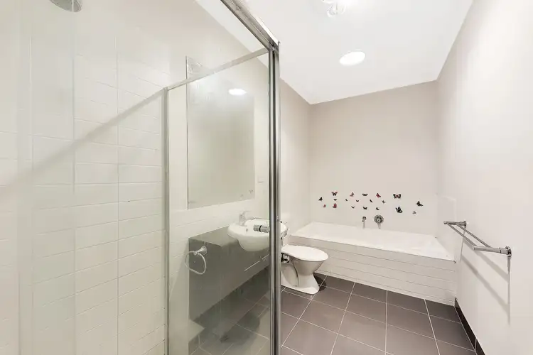 Seventh view of Homely house listing, 41 Kinglake Crescent, Craigieburn VIC 3064