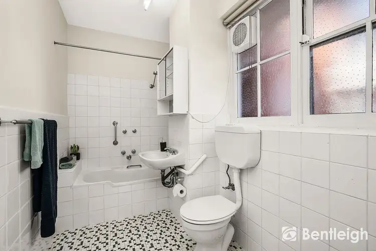 Sixth view of Homely apartment listing, 1/401 Alma Road, Caulfield North VIC 3161