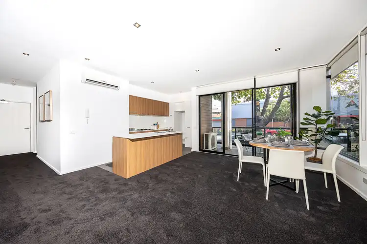 2/190 Mount Alexander Road, Travancore VIC 3032