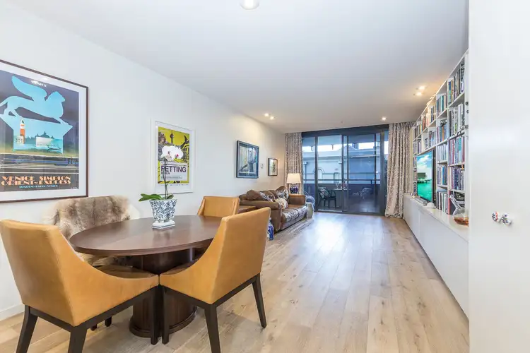 111/55 Queens Road, Melbourne VIC 3004