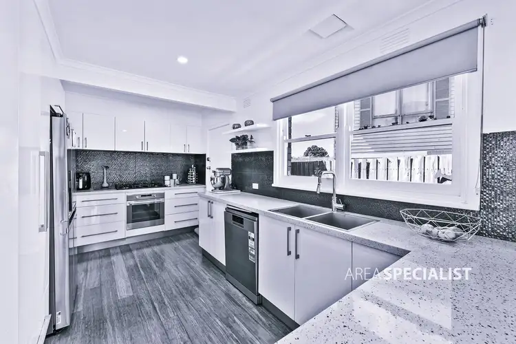 19 Wooltana Road, Keysborough VIC 3173