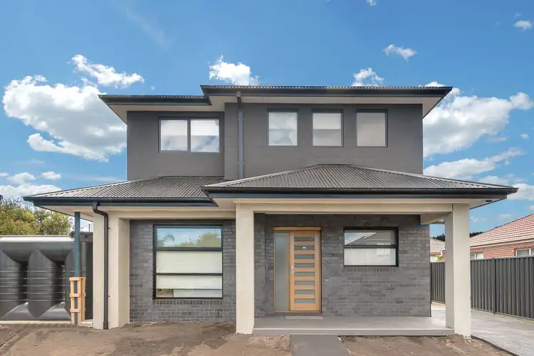 Second view of Homely townhouse listing, 1/6 Gordon Court, Glenroy VIC 3046