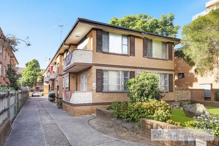 5 Gibbons Street