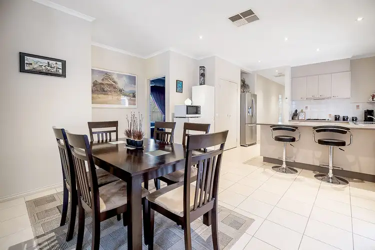 Fifth view of Homely house listing, 6 Marchmont Rise, Craigieburn VIC 3064
