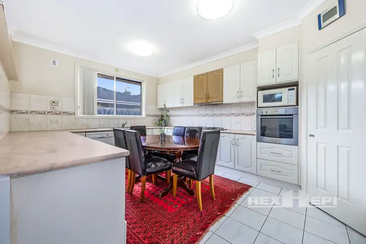 Fifth view of Homely house listing, 2 Tegans Close, Hallam VIC 3803