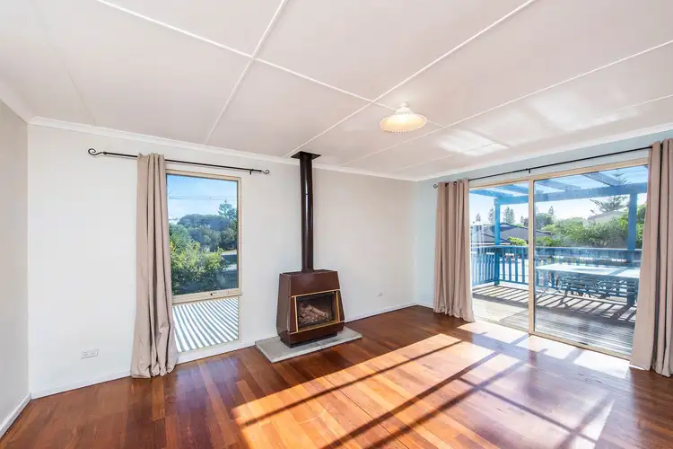 Seventh view of Homely house listing, 2 Prosser Way, Singleton WA 6175