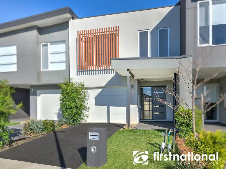 6 Debra Avenue, Pakenham VIC 3810