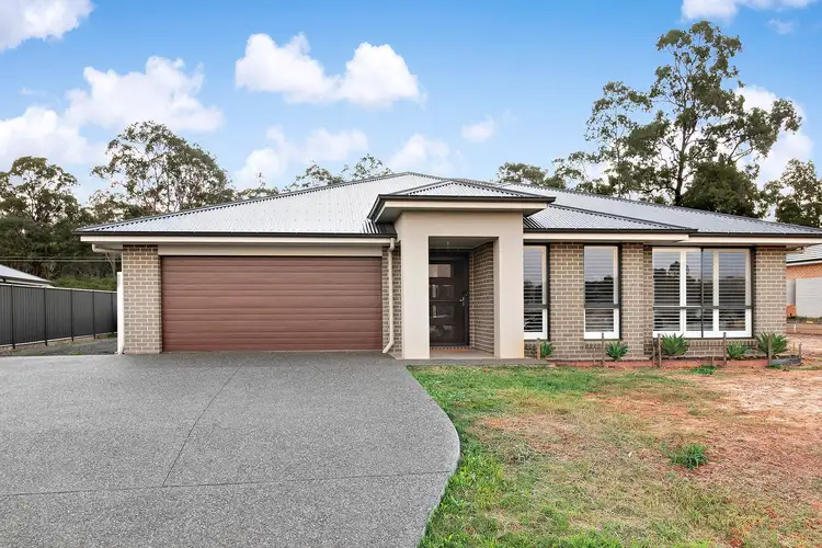 Second view of Homely house listing, 2 Rosella Close, Weston NSW 2326