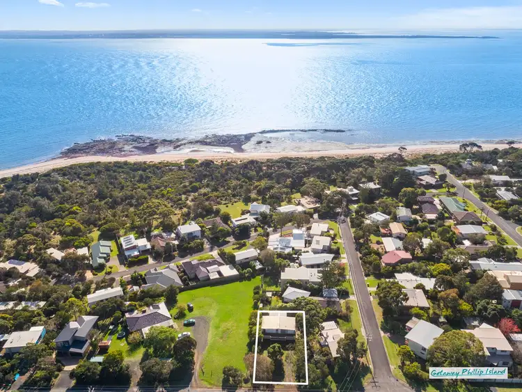 362 Church Street, Cowes VIC 3922