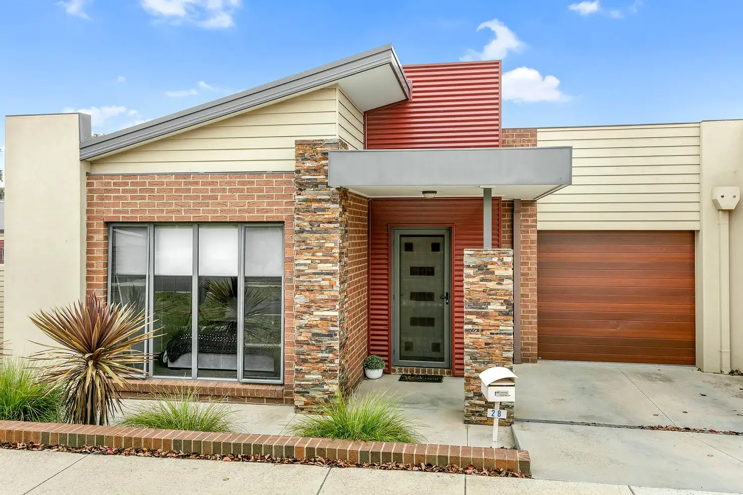 Main view of Homely house listing, 28 Lansell Street, Kangaroo Flat VIC 3555