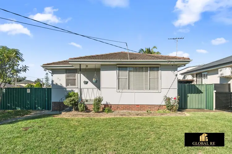 39 Birdwood Avenue, Cabramatta West NSW 2166