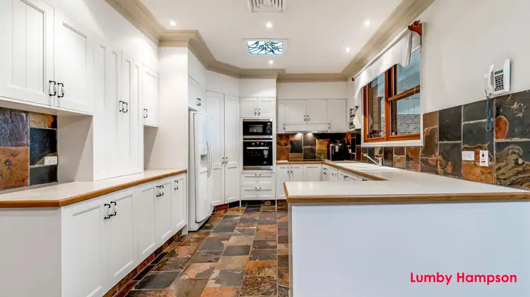 Fifth view of Homely house listing, 7 Parkcrest Place, Kenthurst NSW 2156