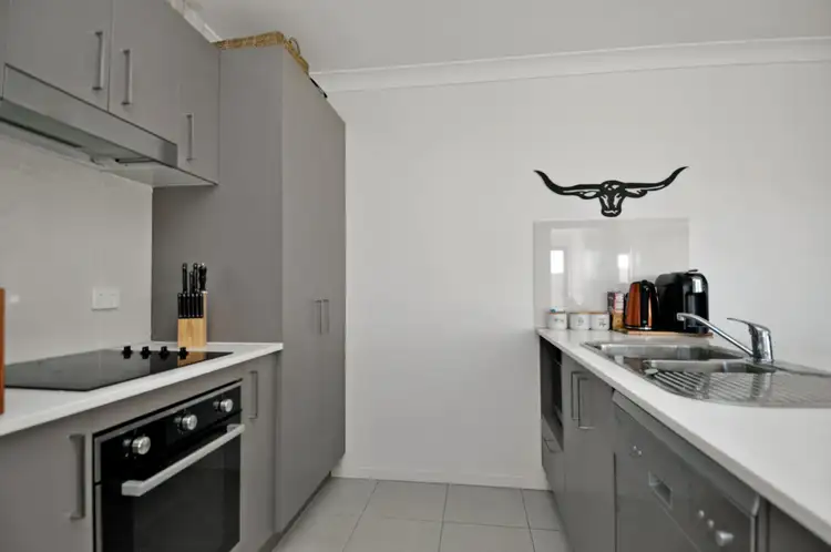 Second view of Homely house listing, 6 Amber Close, Kelso NSW 2795