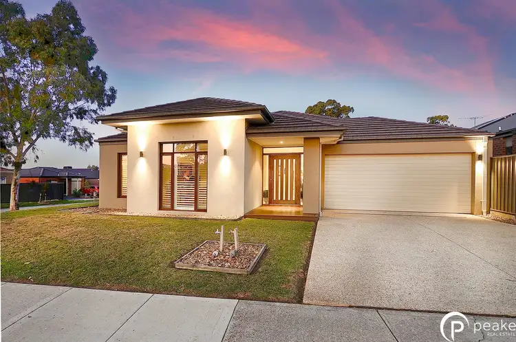 38 Merrowland Avenue, Cranbourne North VIC 3977